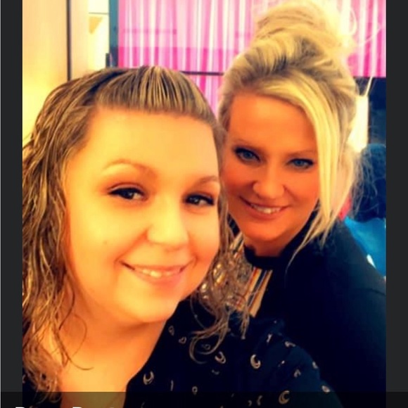 Meet your Posher, Gina - Picture 10 of 15